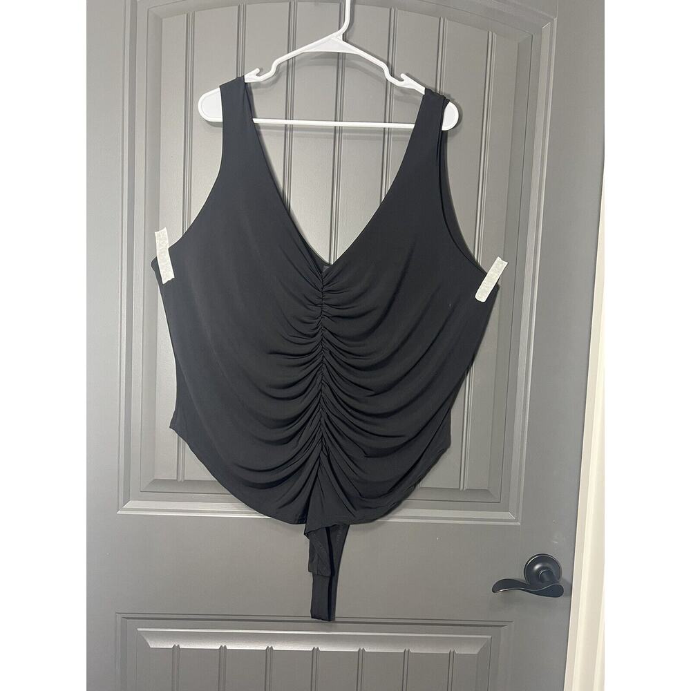 Boohoo Black Deep V-Neck/Back Sleeveless Thong Snap Closure Bodysuit Size 24